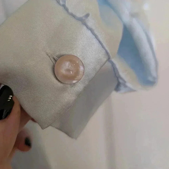 Vintage long silky robe made in  Italy size medium - Picture 3 of 9